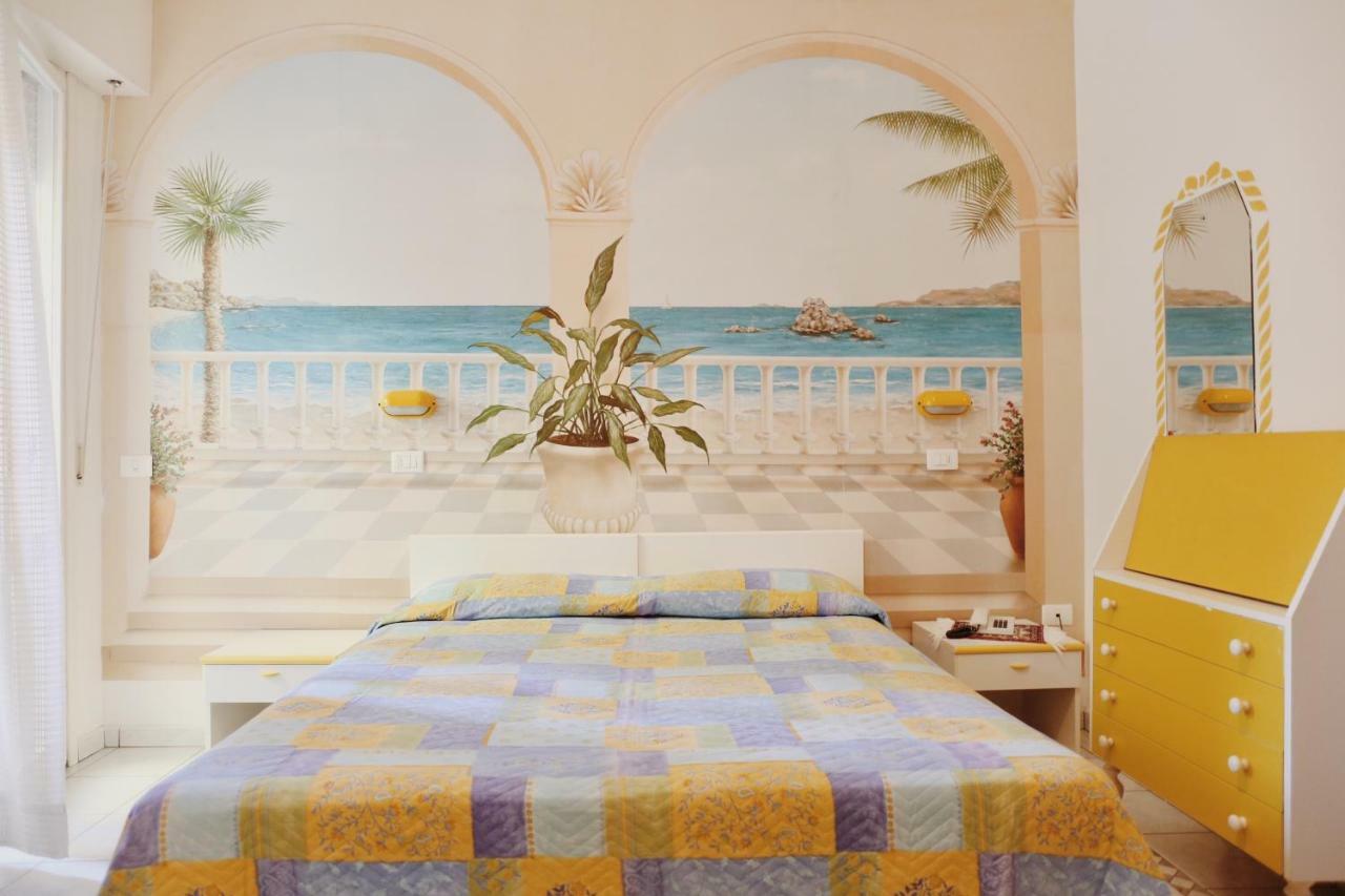 Hotel Marconi Cattolica Ngoại thất bức ảnh