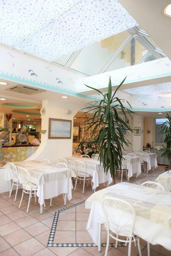 Hotel Marconi Cattolica Ngoại thất bức ảnh